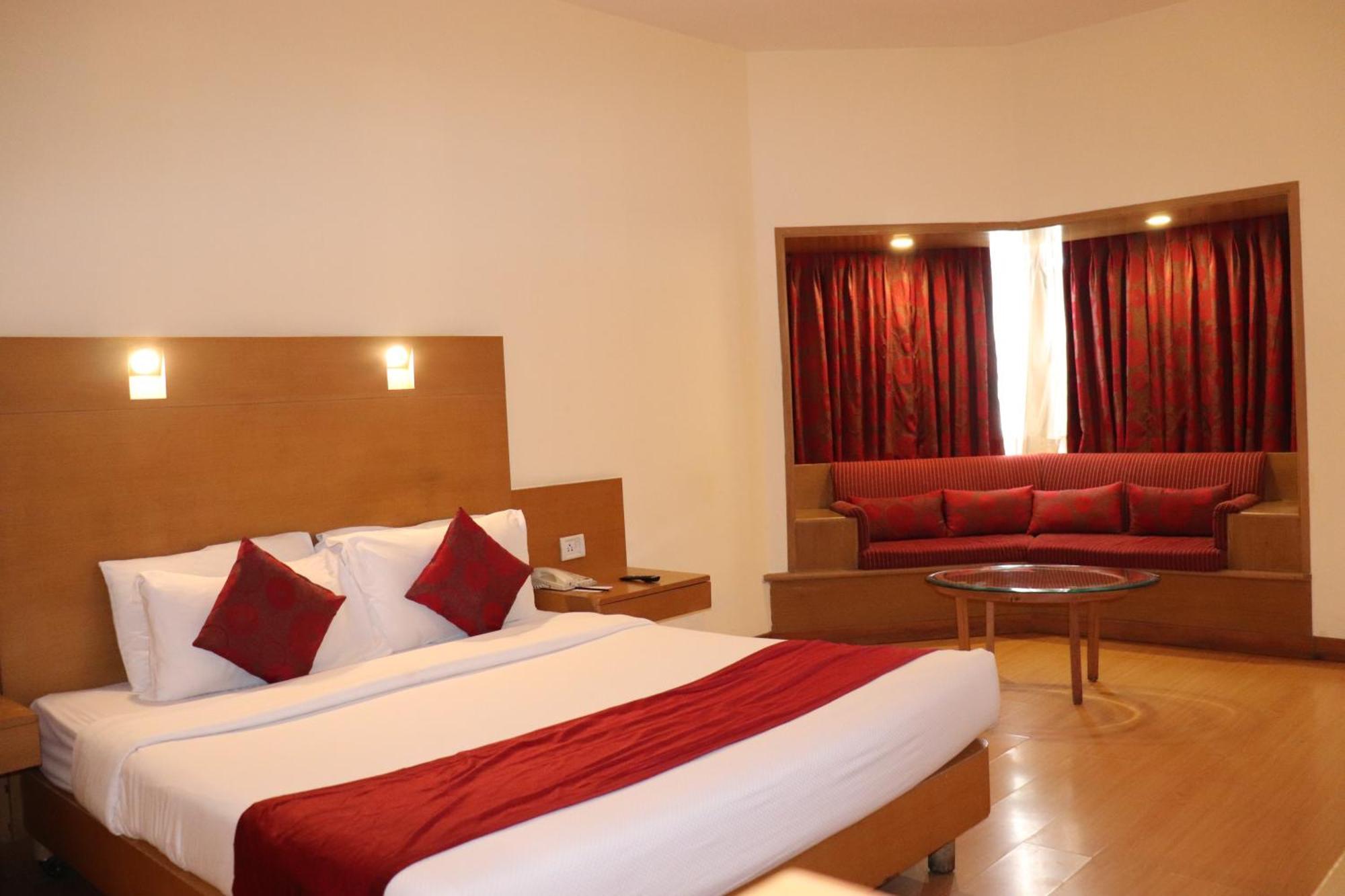 Vits Aurangabad Hotel Екстериор снимка