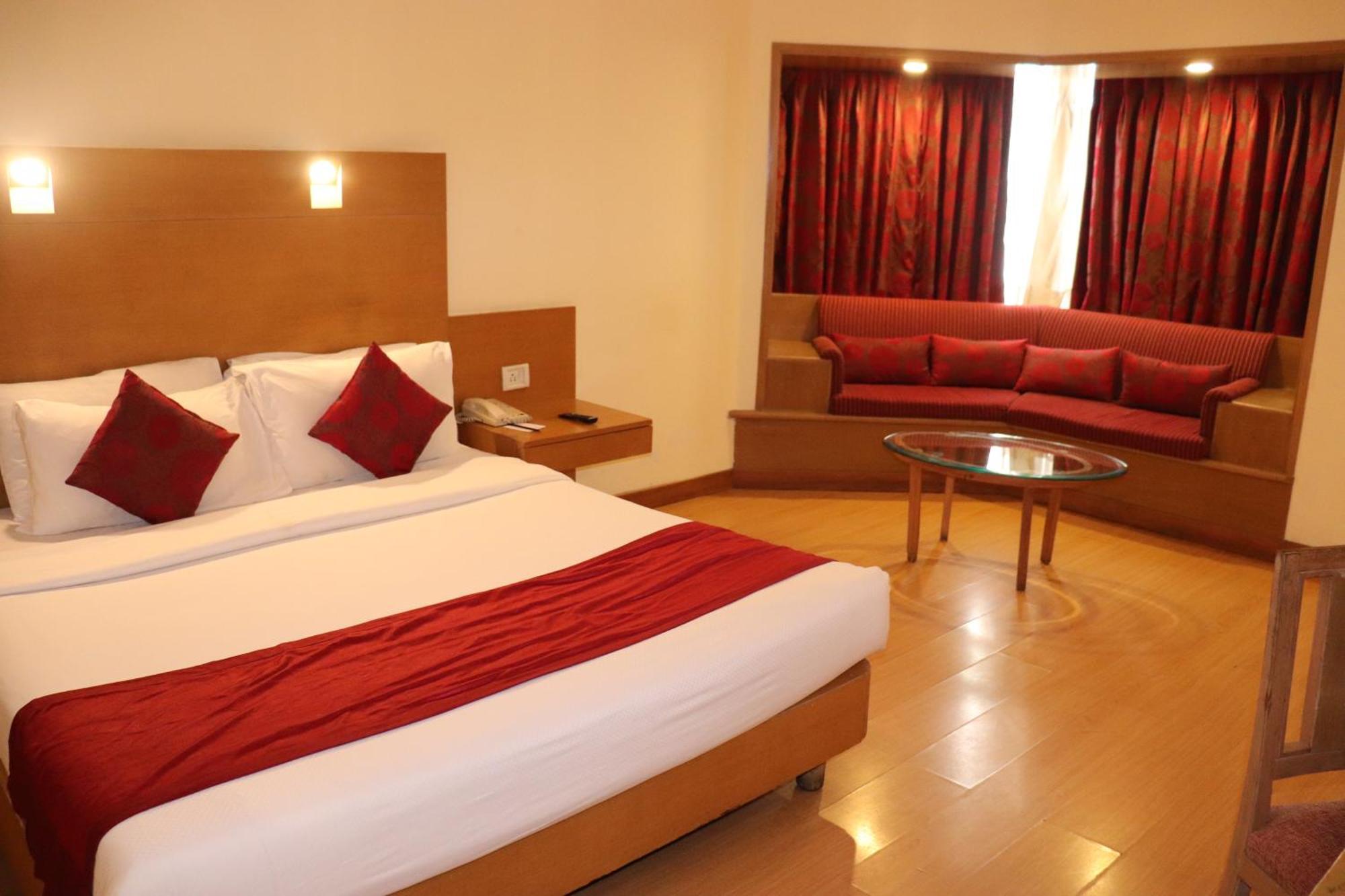 Vits Aurangabad Hotel Екстериор снимка