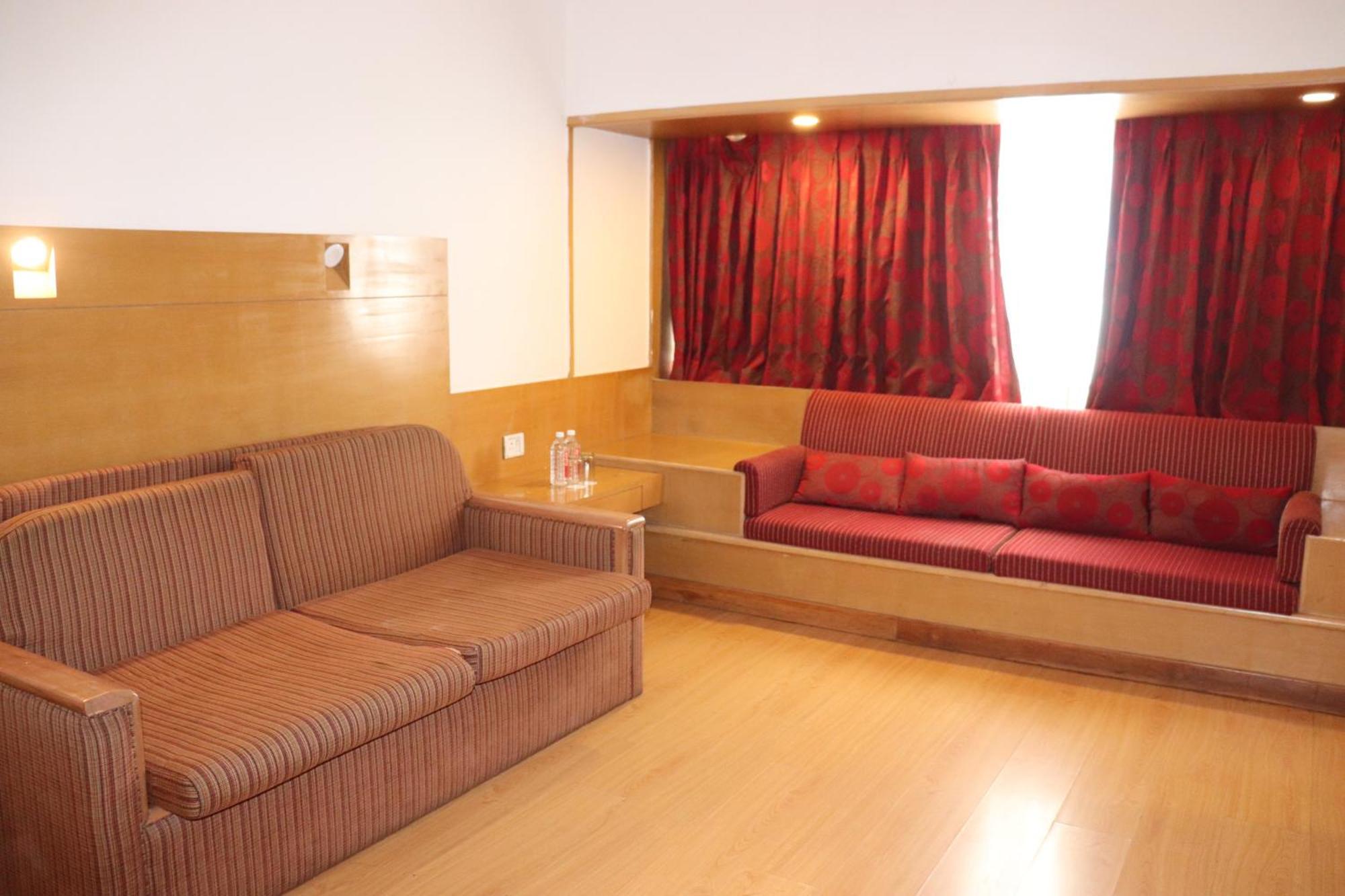 Vits Aurangabad Hotel Екстериор снимка