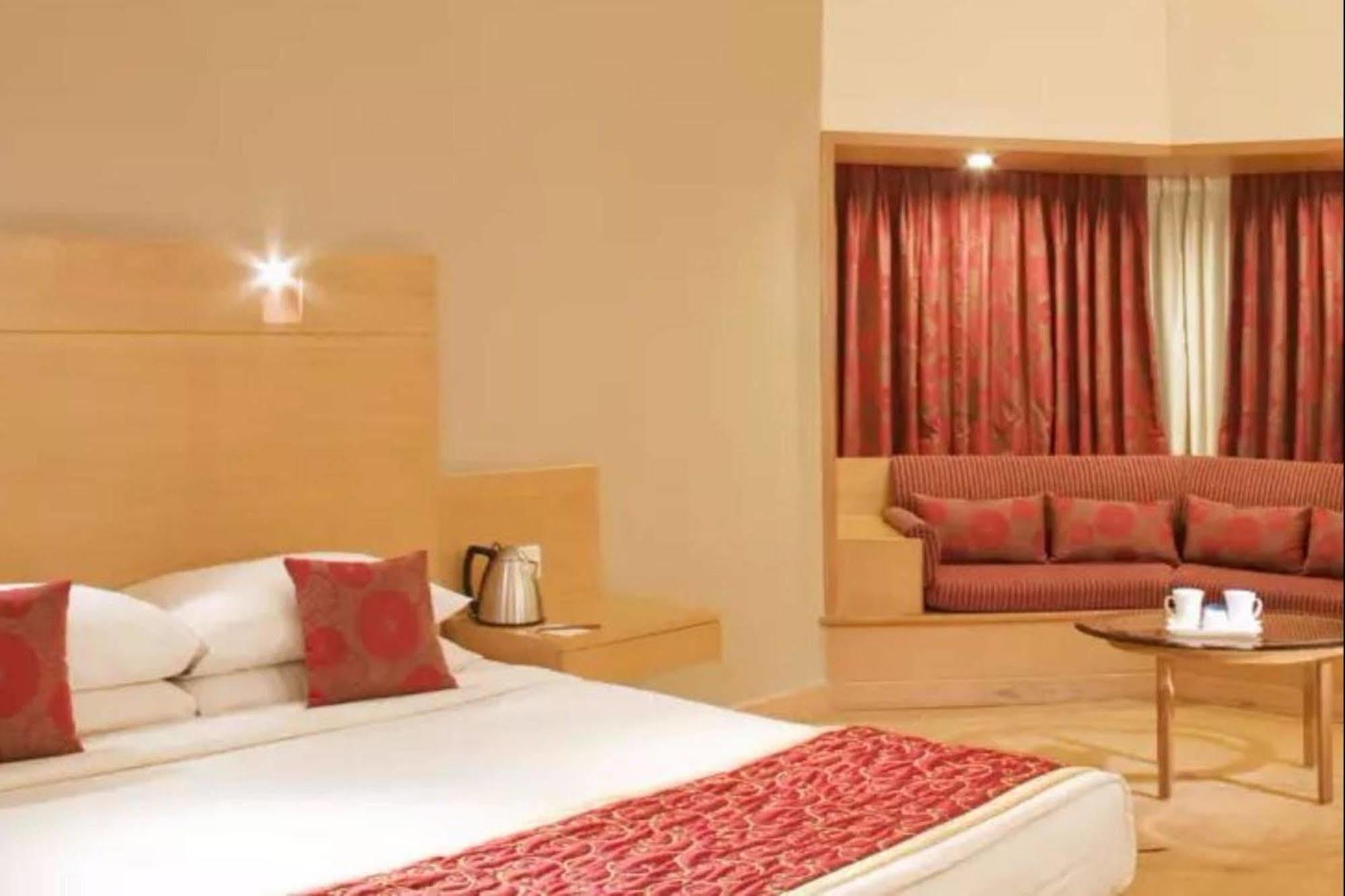 Vits Aurangabad Hotel Екстериор снимка